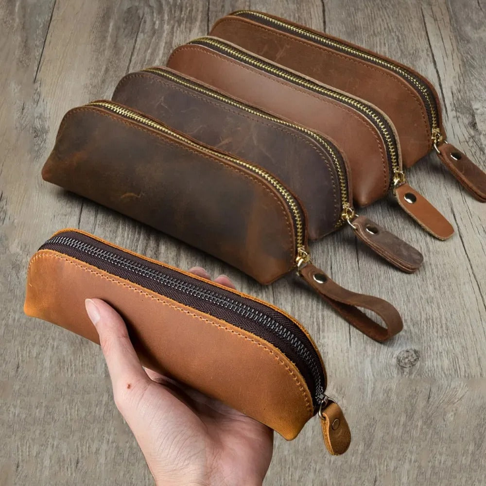 Vintage Leather Zipper Pencil Case – Timeless Simplicity for Everyday Essentials