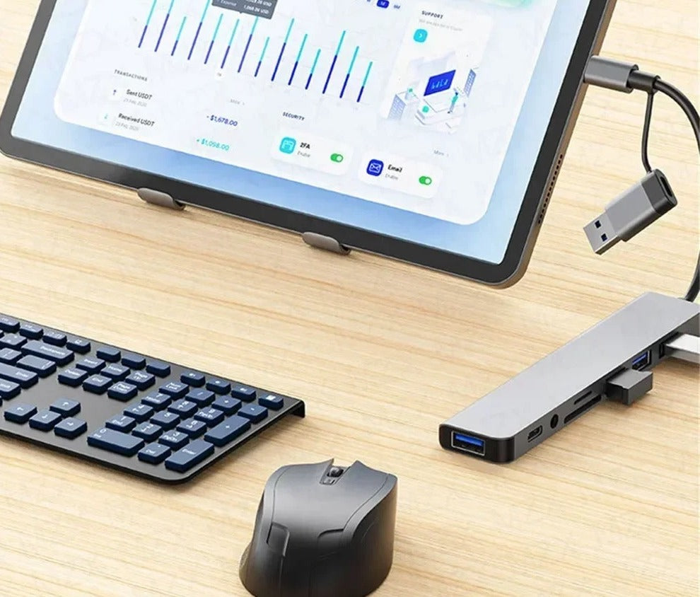 8-in-1 USB-C Hub Expander